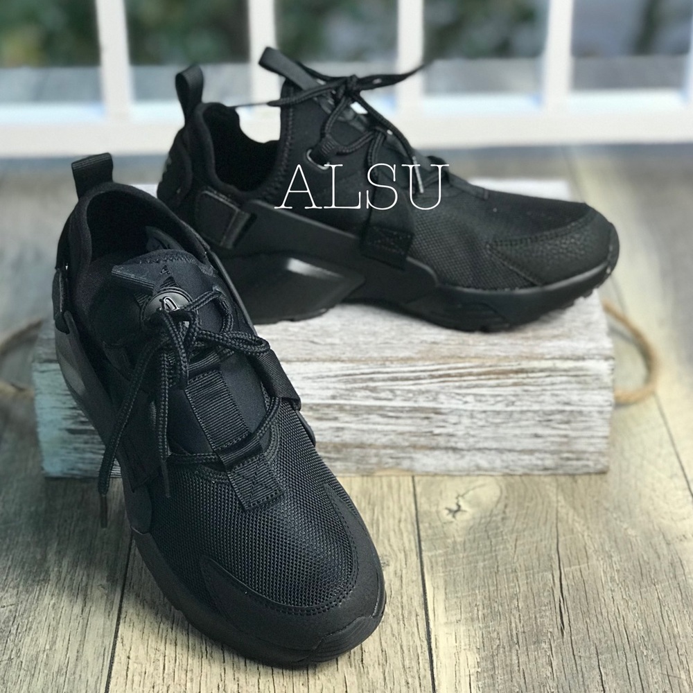 NWT Nike Air Huarache City Low Black WMNS - Picture 2 of 7